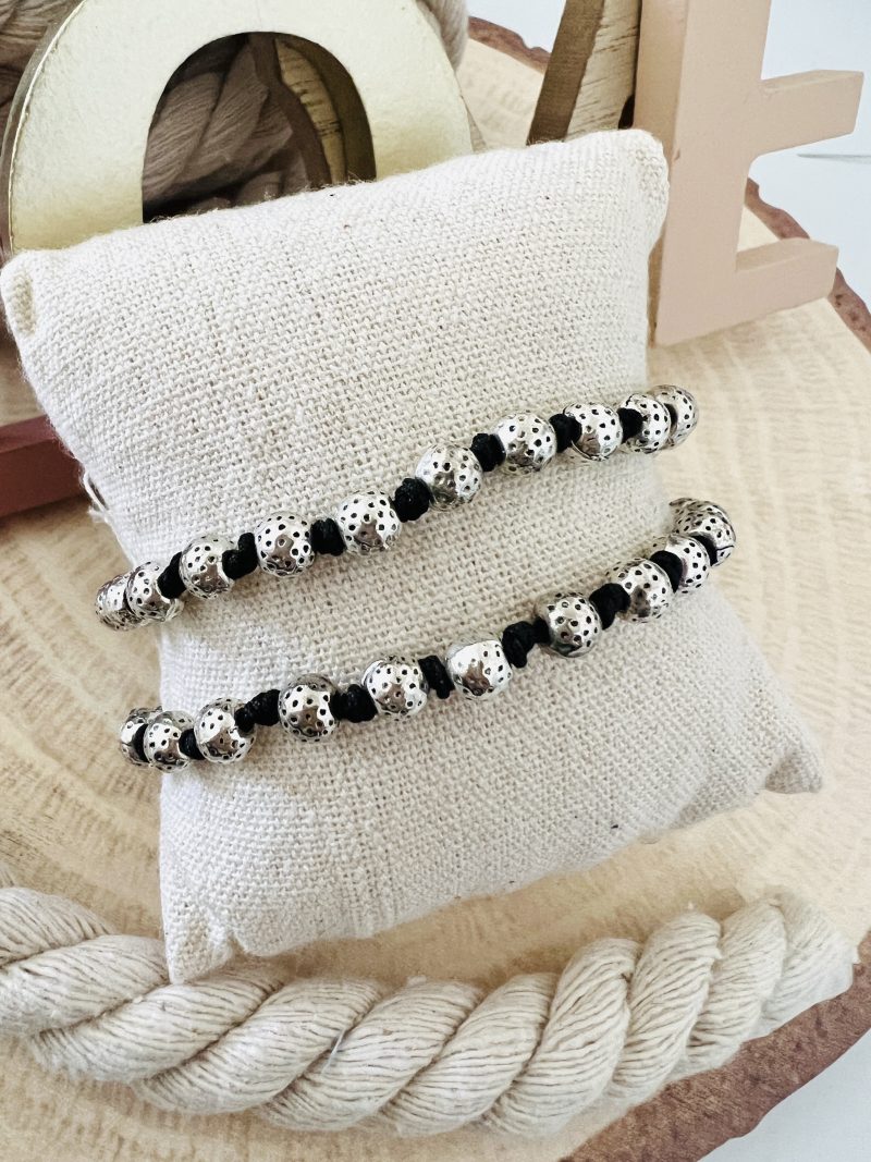 Bracciale sfere e nodini
