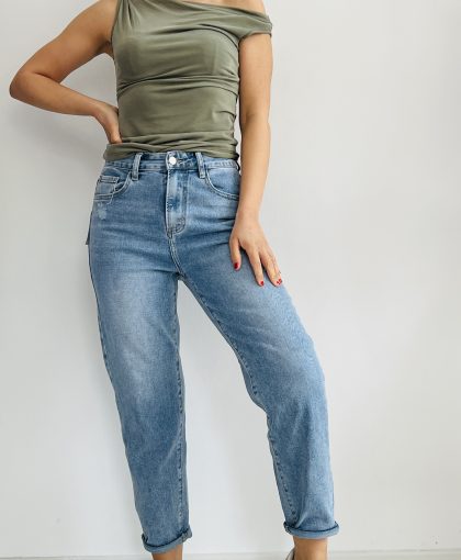 Jeans mom fit best