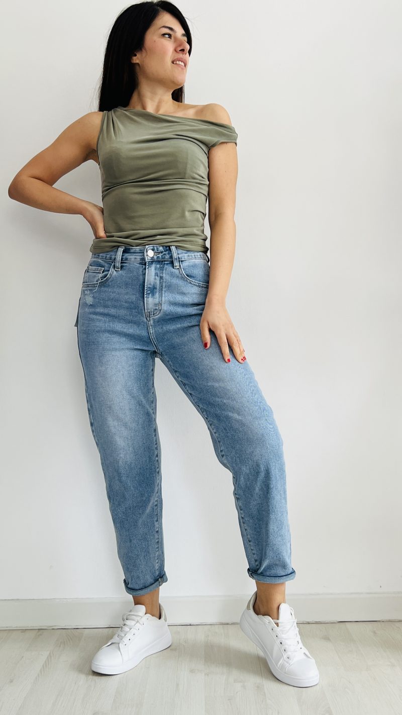 Jeans mom fit best