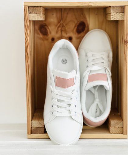 Sneakers white and pink