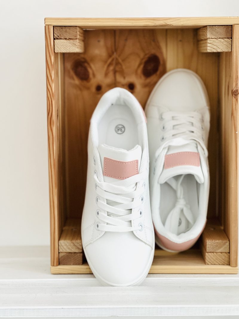 Sneakers white and pink