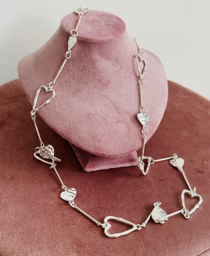 Collana lunga mix di cuori