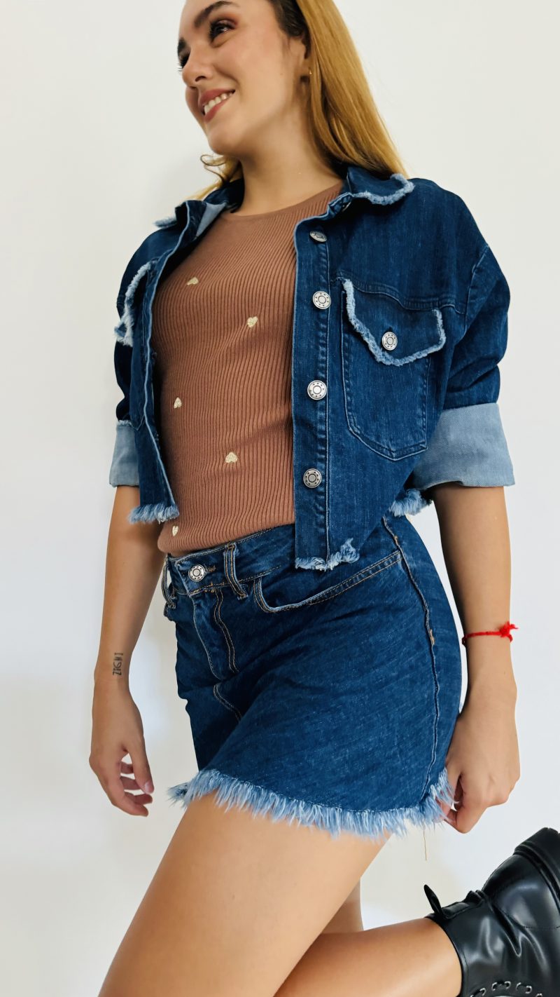 Giacchino denim sfrangiato