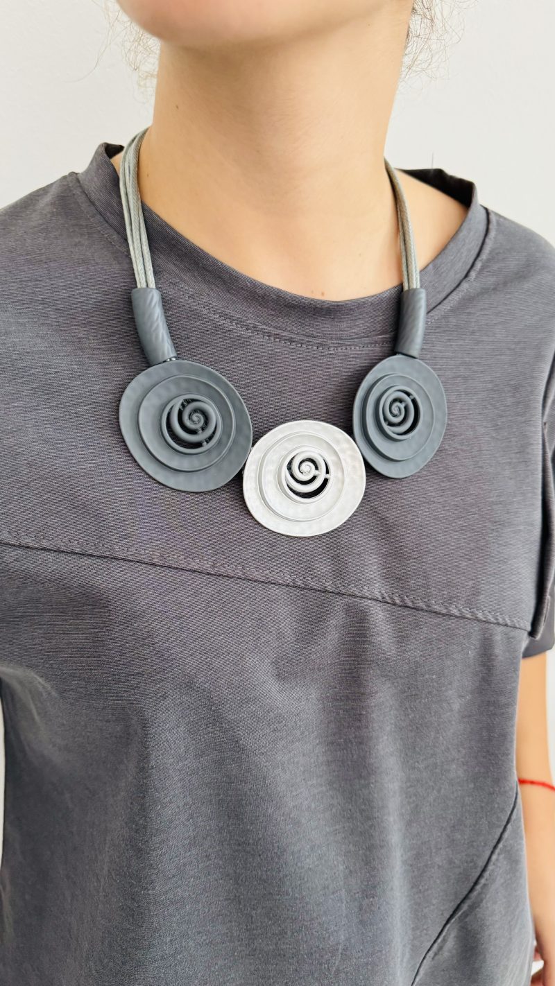 Collana spiral