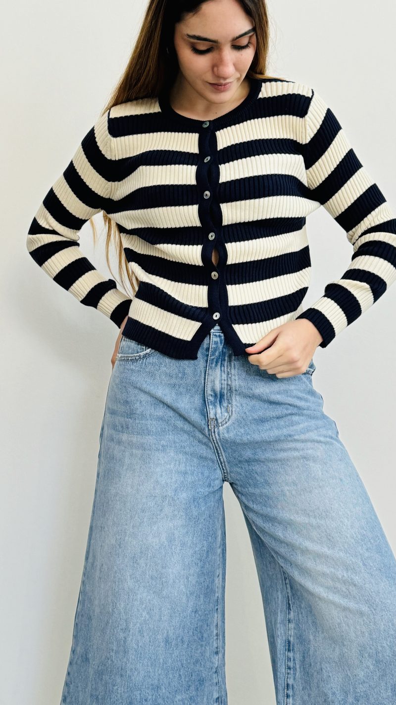 Cardigan color