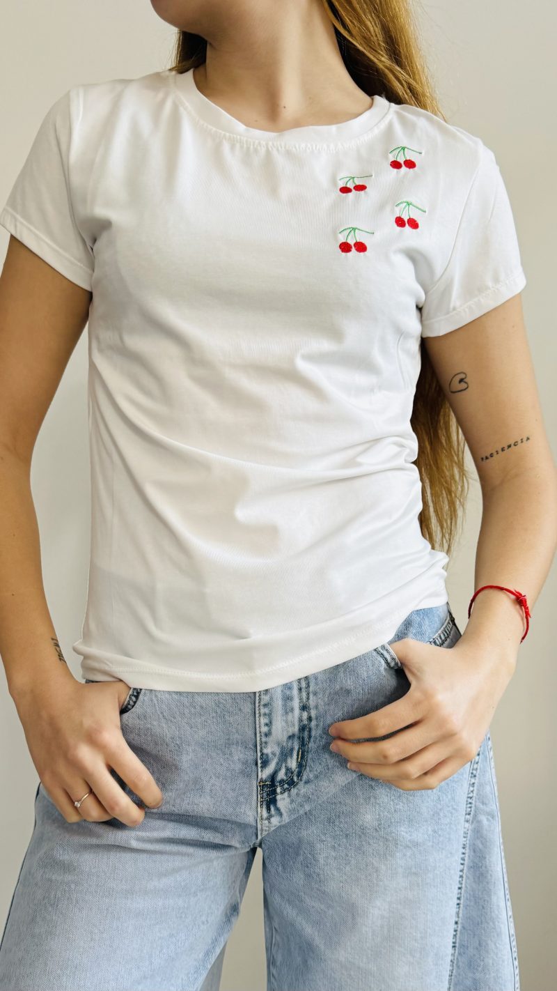 T-shirt ciliegia - immagine 2