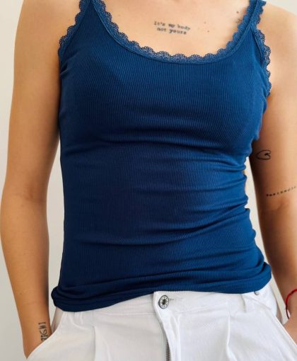 Canottina profili macrame'