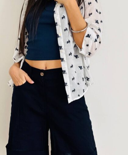 Camicia fiorellini ricamati